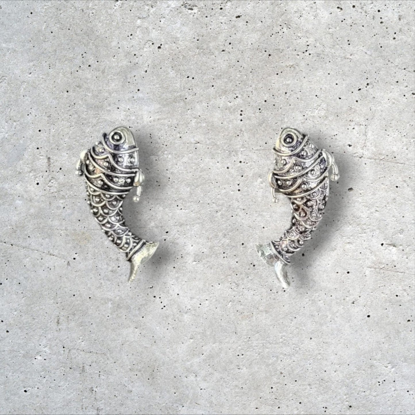 MIDAM™ German Oxidized Silver Fish Stud Earrings