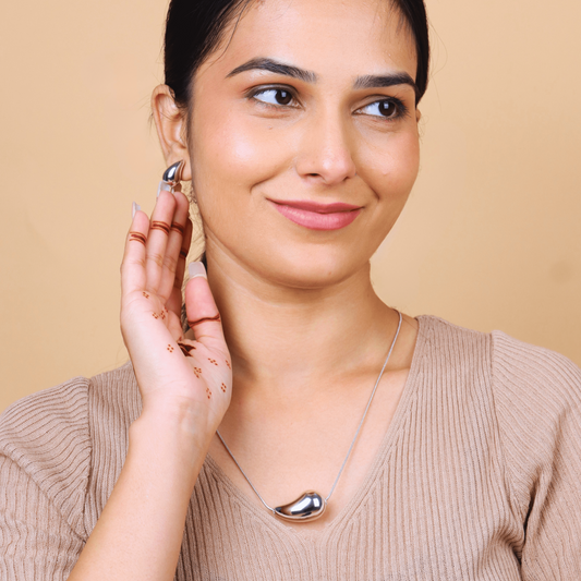 MIDAM™ Silver-Plated Anti-Tarnish Drop-Shaped Pendant & Earrings Set