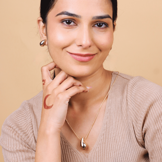 MIDAM™ Gold-Plated Anti-Tarnish Drop-Shaped Pendant & Earrings Set